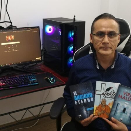 Un doctor con pasión por la escritura